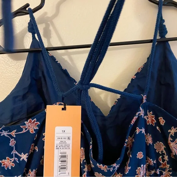 NWT Future Collective Women's Blue Floral Dress 1X - Picture 8 of 10